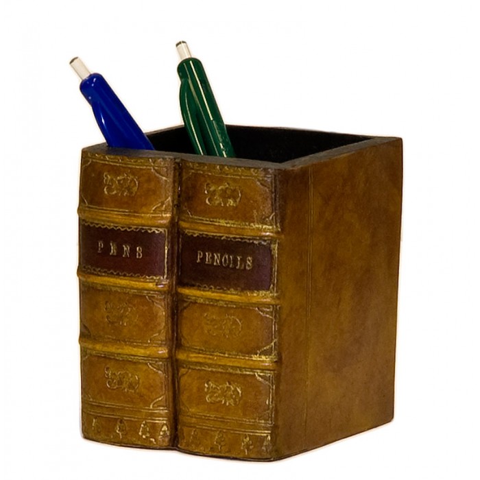https://klassiekkantoor.nl/317-large_default/pen-holder-wooden-books.jpg